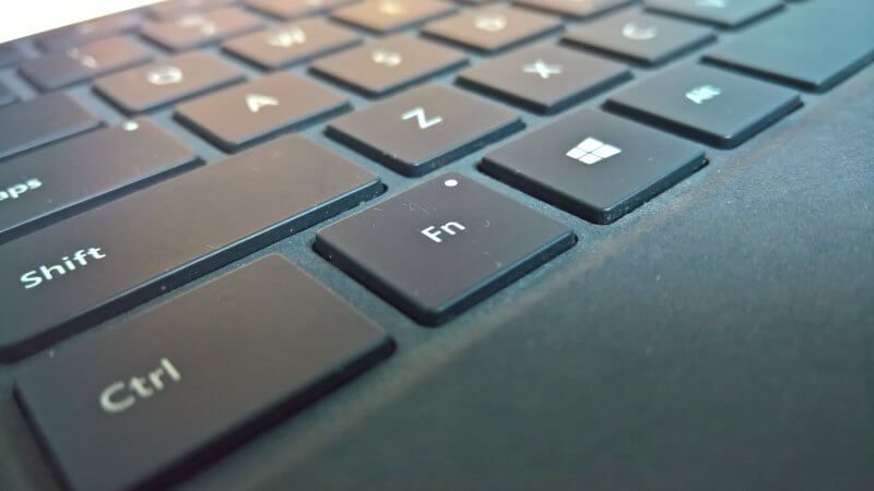 Ponowna synchronizacja połączenia bezprzewodowego gładzik klawiatury bezprzewodowej nie działa